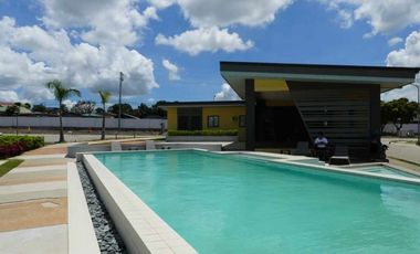 BATULAOV1B12XX: For Rent Semi Furnished 2BR Town House in Batulao Artscapes Commune