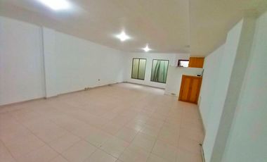 VENTA DE OFICINA EN EL CENTRO COMERCIAL REX EN SANTA MARTA