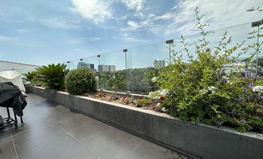 🏠SE VENDE  CASA DE LUJO Y MODERNA DE 3 NIVELES 
📍 EN AV. CERROS DE CAMACHO 
⛳️CON VISTA AL CLUB EL GOLF LOS INCAS.
