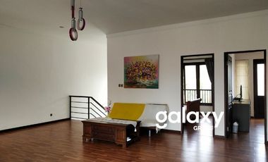 DIJUAL RUMAH SEMI VILLA 2 LANTAI IMAM BONJOL PEMECUTAN KLOD DENPASAR, BALI