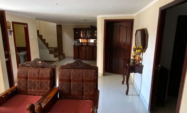 Casa en Venta Frente al Terminal Terrestre de Portoviejo