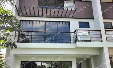 House and lot for sale in Cebu City, Gated in Banilad, Prime Location