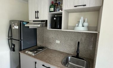 En venta suite amoblada en Riverfront 2 en Puerto Santa Ana
