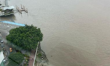 En venta suite amoblada en Riverfront 2 en Puerto Santa Ana
