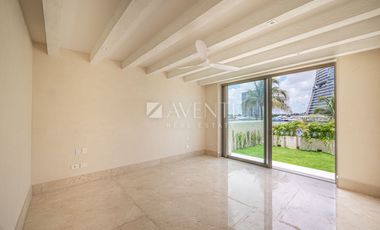 Casa en Venta, La Marina Residencial, Cancún Quintana Roo.