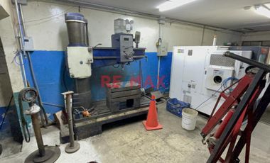 Vendo Casa (local comercial y Dpto) En Zarate. Excelente Ubicacion