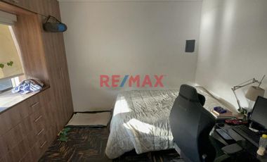 Vendo Casa (local comercial y Dpto) En Zarate. Excelente Ubicacion