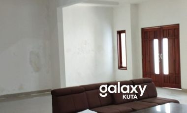 DIJUAL RUMAH SEMI VILLA 2 LANTAI DI TUKAD BATANGHARI PANJER DENPASAR, BALI