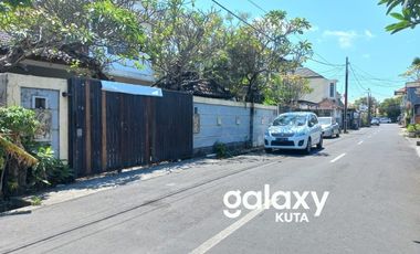 DIJUAL RUMAH SEMI VILLA 2 LANTAI DI TUKAD BATANGHARI PANJER DENPASAR, BALI