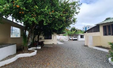 VENTA HOSTERÍA SECTOR TONSUPA - ESMERALDAS