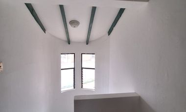 VENTA HOSTERÍA SECTOR TONSUPA - ESMERALDAS