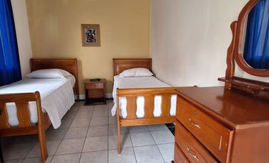 VENTA HOSTERÍA SECTOR TONSUPA - ESMERALDAS