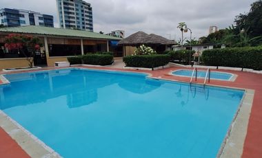 VENTA HOSTERÍA SECTOR TONSUPA - ESMERALDAS