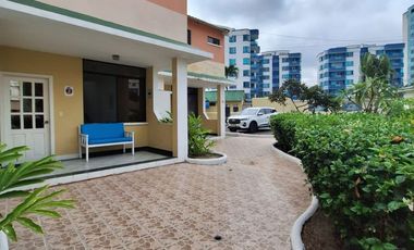 VENTA HOSTERÍA SECTOR TONSUPA - ESMERALDAS