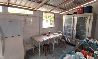 VENTA HOSTERÍA SECTOR TONSUPA - ESMERALDAS