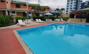 VENTA HOSTERÍA SECTOR TONSUPA - ESMERALDAS