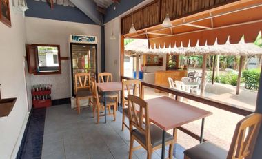 VENTA HOSTERÍA SECTOR TONSUPA - ESMERALDAS