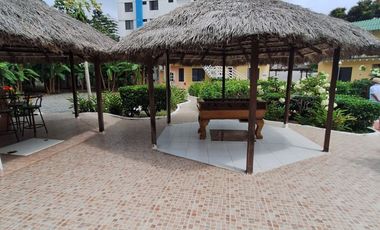 VENTA HOSTERÍA SECTOR TONSUPA - ESMERALDAS