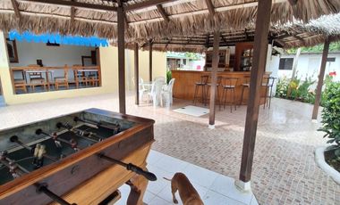 VENTA HOSTERÍA SECTOR TONSUPA - ESMERALDAS