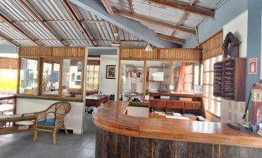 VENTA HOSTERÍA SECTOR TONSUPA - ESMERALDAS