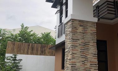 5 Bedroom House and Lot for Lease in Merville Park, Parañaque City