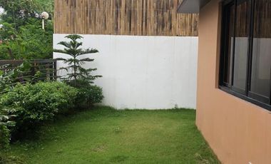 5 Bedroom House and Lot for Lease in Merville Park, Parañaque City