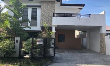 5 Bedroom House and Lot for Lease in Merville Park, Parañaque City