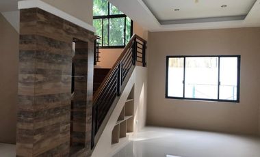 5 Bedroom House and Lot for Lease in Merville Park, Parañaque City