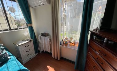 Hermosa y Amplia Casa, 4 Dormitorios / 3 Baños - Muy Soleada