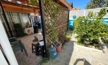 Hermosa y Amplia Casa, 4 Dormitorios / 3 Baños - Muy Soleada