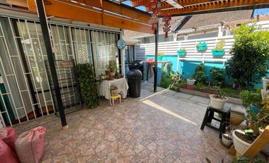 Hermosa y Amplia Casa, 4 Dormitorios / 3 Baños - Muy Soleada