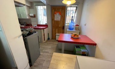 Hermosa y Amplia Casa, 4 Dormitorios / 3 Baños - Muy Soleada