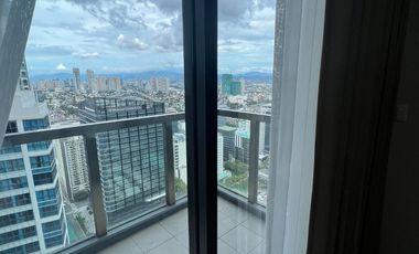 4 BEDROOM UNITS IN BGC