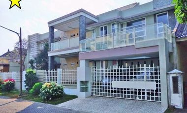 Rumah 2 Lantai Luas 600 di Araya Golf kota Malang