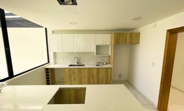 LINDA CASA DE VENTA CERCA DE HILACRIL PLAZA TUMBACO!!  A ESTRENAR!!