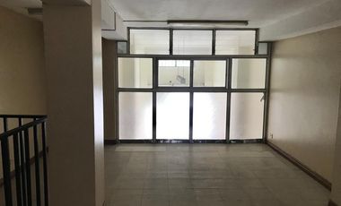 Alquiler de Local Comercial en Kennedy, 64 m2, 1 parqueo.