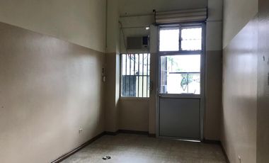 Alquiler de Local Comercial en Kennedy, 64 m2, 1 parqueo.