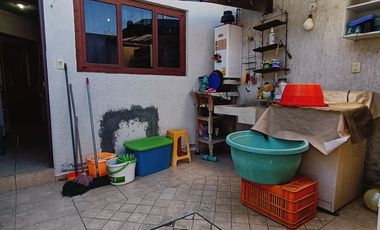 CASA GRANDE EN VENTA - JARIPEO - SALIDA A MIL CUMBRES