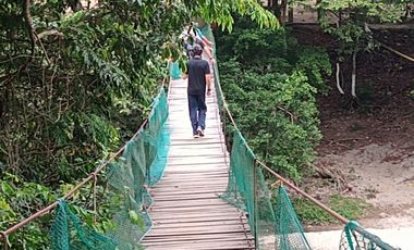 FINCA CON VISTA AL MAR CERCA DEL PARQUE TAYRONA SANTA MARTA.