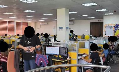 Office Space For Lease in Dasmariñas Cavite 225SQM. Good For Any kind of Office.