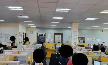 Office Space For Lease in Dasmariñas Cavite 225SQM. Good For Any kind of Office.