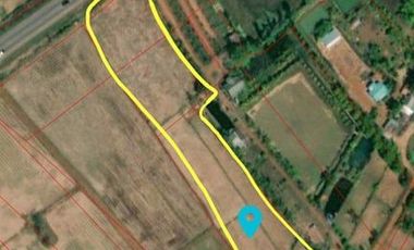 Land for sale, 7rai 7sqWha, 10Mbaht, 500 meters away from PTT, Charoen Sin Subdistrict. Charoen Sin District, Sakon Nakhon