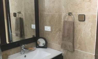 CASA DE VENTA EN EL BOSQUE: UBICACIÓN ESTRATÉGICA, PARA USO COMERCIAL O RESIDENCIAL 340 M2, $330.000