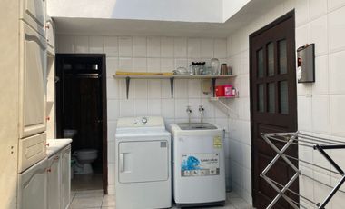 CASA DE VENTA EN EL BOSQUE: UBICACIÓN ESTRATÉGICA, PARA USO COMERCIAL O RESIDENCIAL 340 M2, $330.000