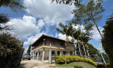 Casa en venta en El Carmen de Viboral (Antioquia) vereda risto rey