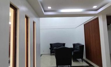 6-Bedrooms House for Sale/Rent in Multinational Village Paranaque City