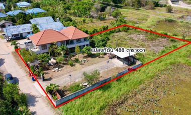 A Huge 500 sqm Living Space House with Beautiful Green Scenery View in Private Area, Near Shopping Center in Rayong City