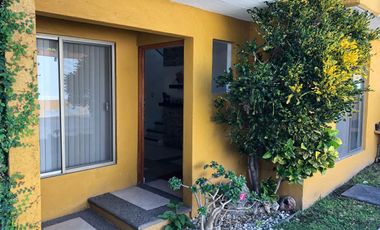 CASA EN TEZOYUCA EMILIANO ZAPATA MORELOS ESQUINA CON TERRENO AL SUR DE CUERNAVACA