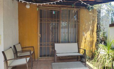 CASA EN TEZOYUCA EMILIANO ZAPATA MORELOS ESQUINA CON TERRENO AL SUR DE CUERNAVACA