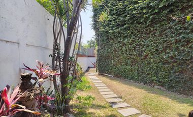 CASA EN TEZOYUCA EMILIANO ZAPATA MORELOS ESQUINA CON TERRENO AL SUR DE CUERNAVACA